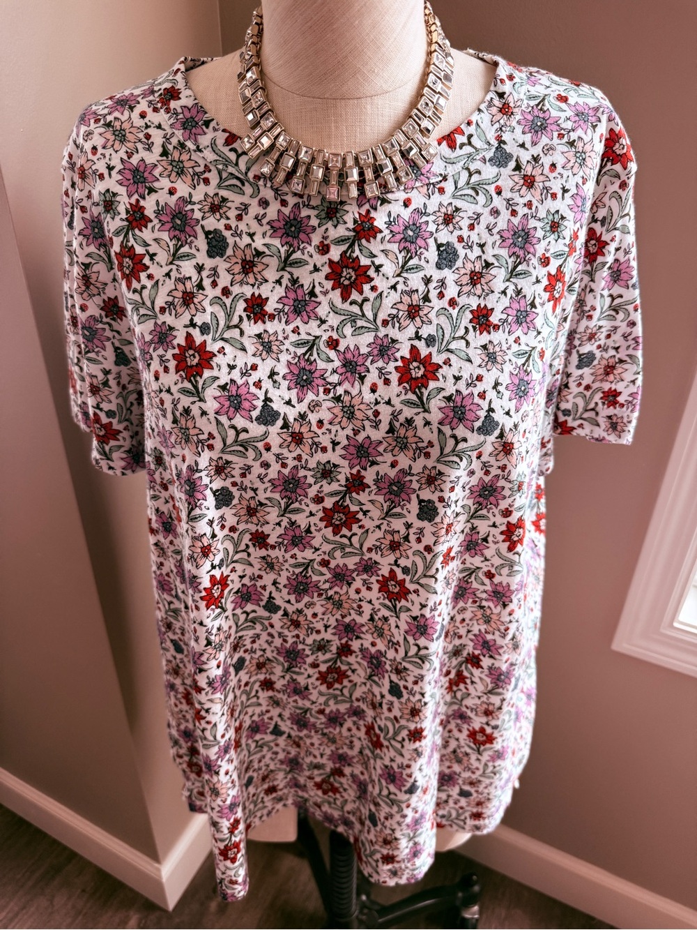 LOFT Short-Sleeve Floral Crewneck Tee — White with Red & Pink Flowers